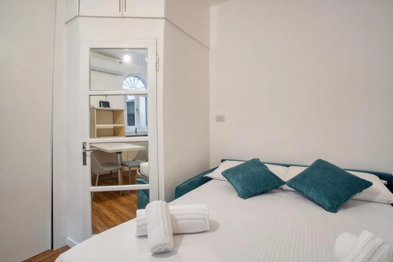 Joivy Compact Studio Near City Centre Milánó 0*,  Olaszország